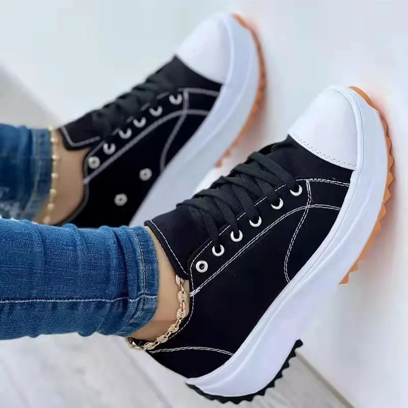 Women's Graphic Canvas Sneaker - Vans Shoes Old Skool recension och pris